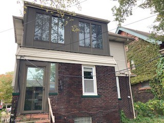 924 Herrick Road Cleveland, OH 44108 - Photo 6 of 18 Gallery Image 6