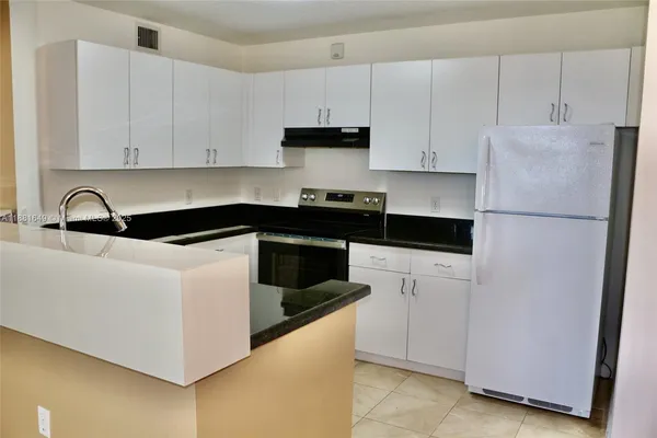 $2,450 | 19999 East Country Club Drive, Unit 1304, Aventura, FL 33180