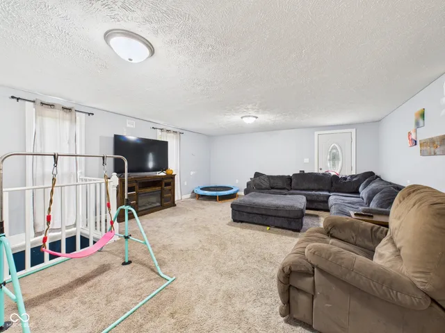 $289,900 | 5807 West 850 North, Frankton, IN 46044