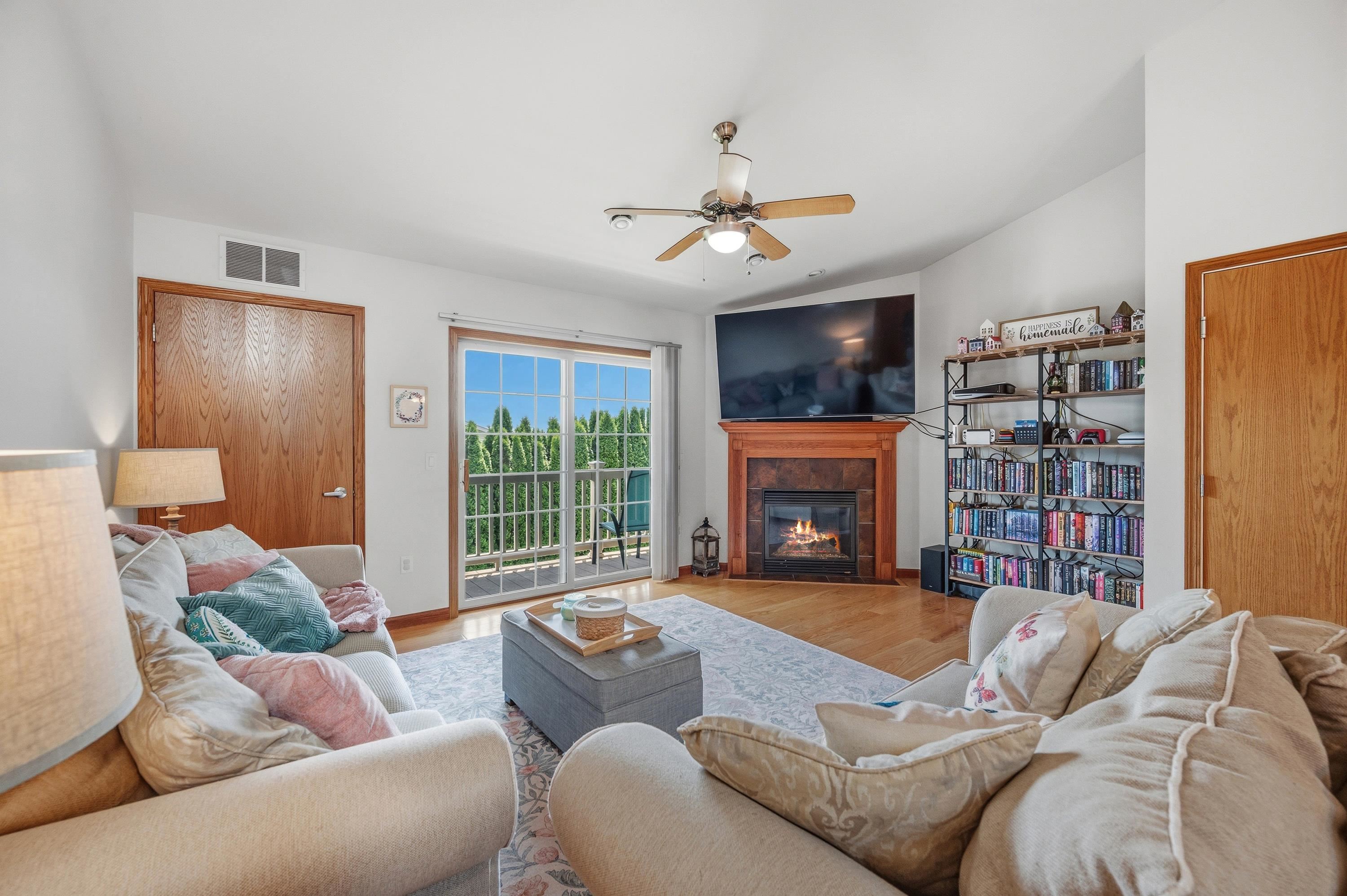 516 River Road, Unit 3 Columbus, WI 53925 - Photo 4 of 22