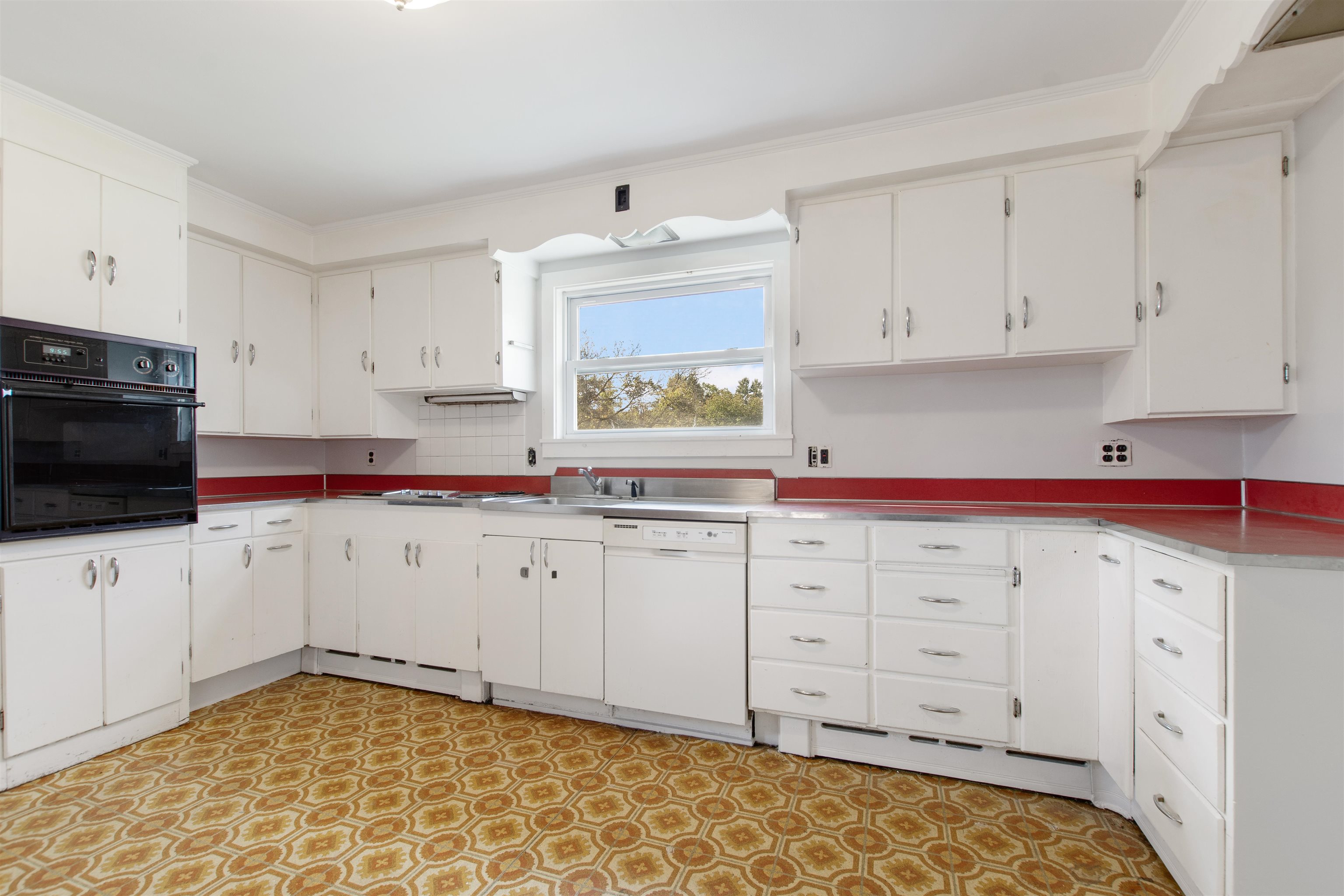 101 Bridge Street Colebrook, NH 03576 - Photo 10 of 37 Gallery Image 10