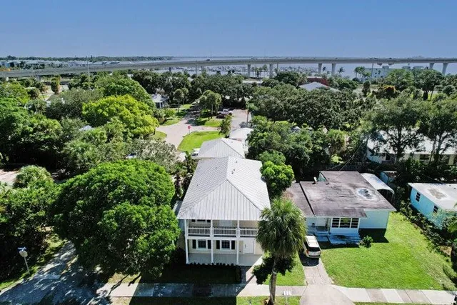 $974,900 | 516 Northwest North River Drive, Stuart, FL 34994