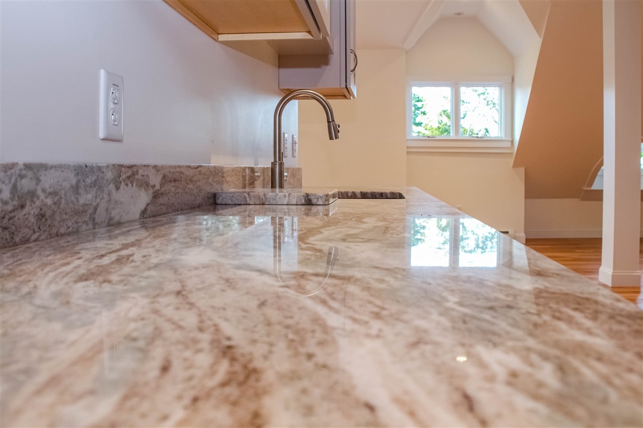 102 Front Street, Unit 3 Exeter, NH 03833 - Photo 11 of 37