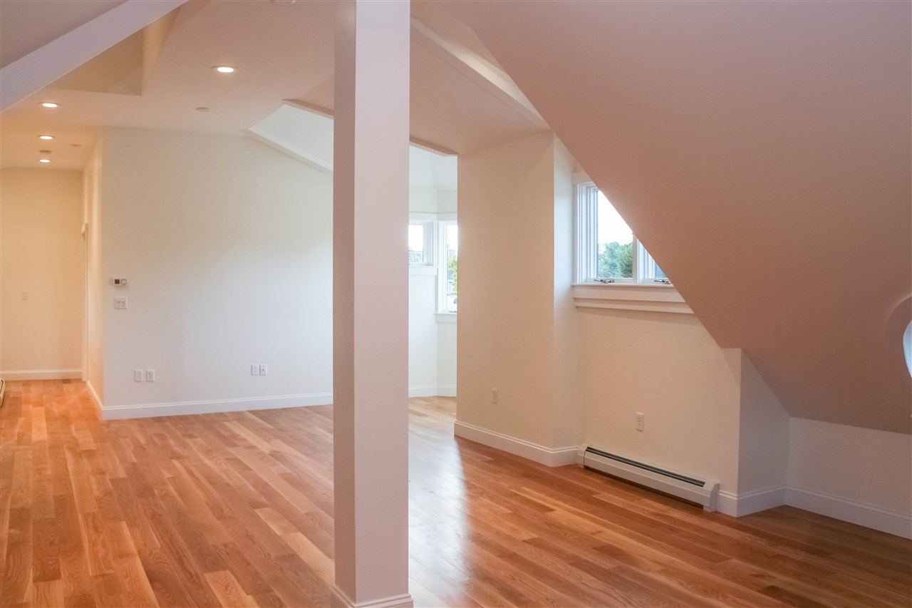 102 Front Street, Unit 3 Exeter, NH 03833 - Photo 16 of 37