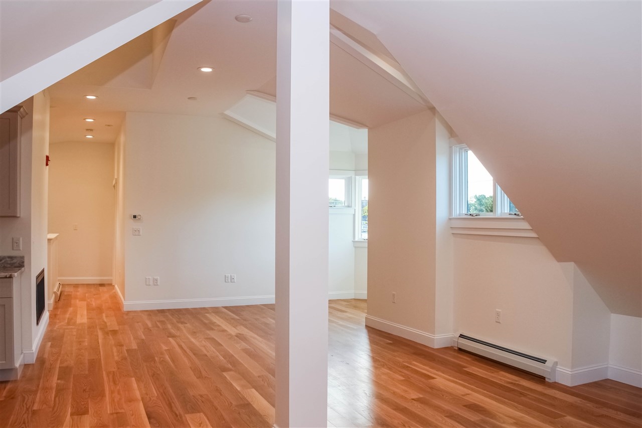 102 Front Street, Unit 3 Exeter, NH 03833 - Photo 17 of 37