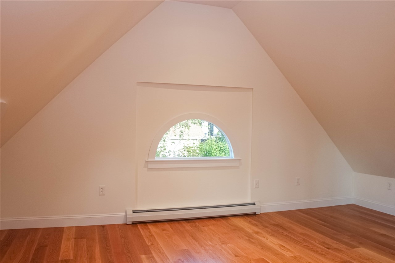 102 Front Street, Unit 3 Exeter, NH 03833 - Photo 18 of 37