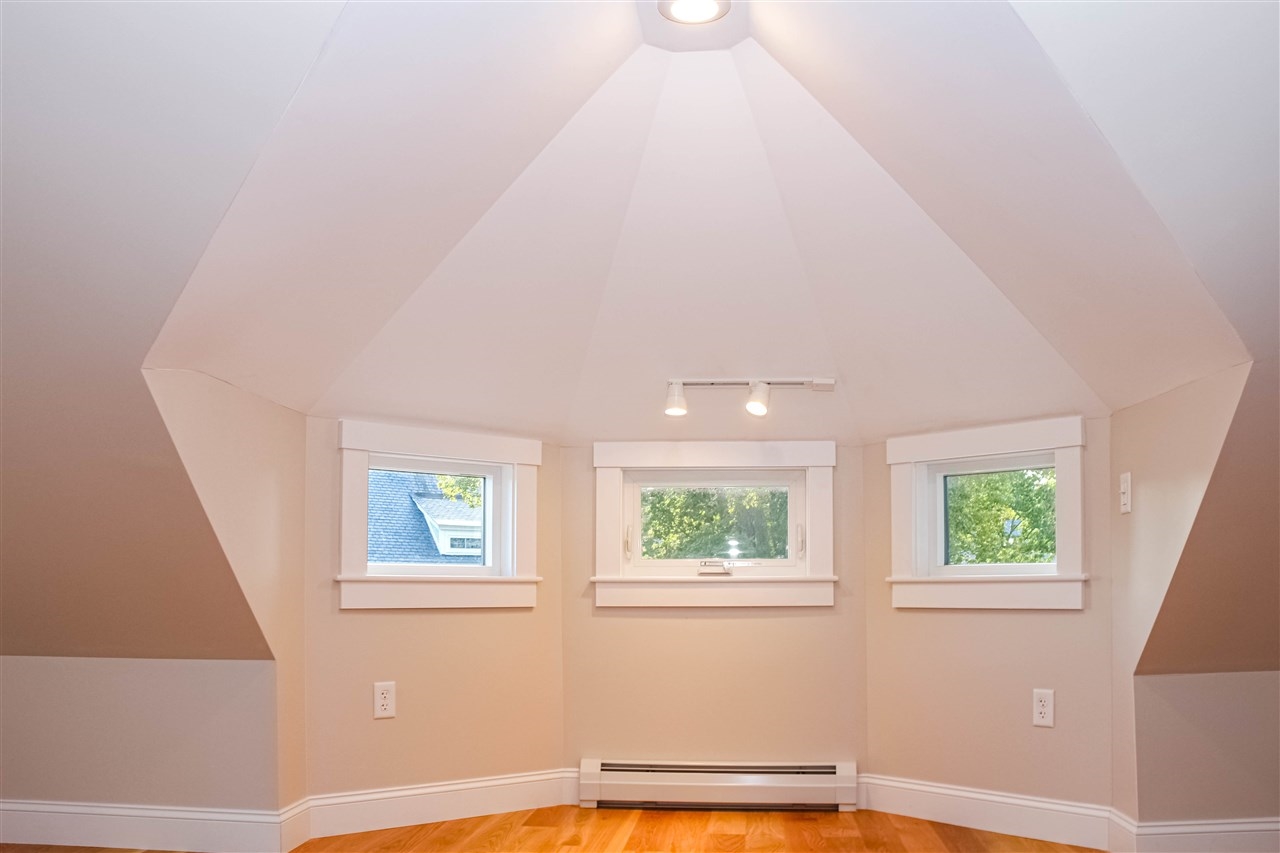 102 Front Street, Unit 3 Exeter, NH 03833 - Photo 24 of 37