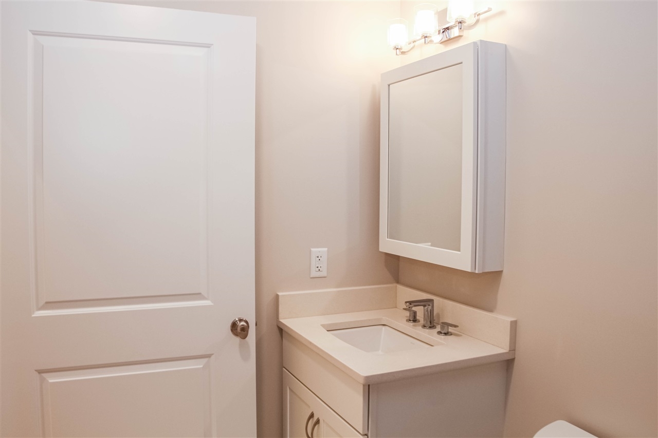 102 Front Street, Unit 3 Exeter, NH 03833 - Photo 25 of 37