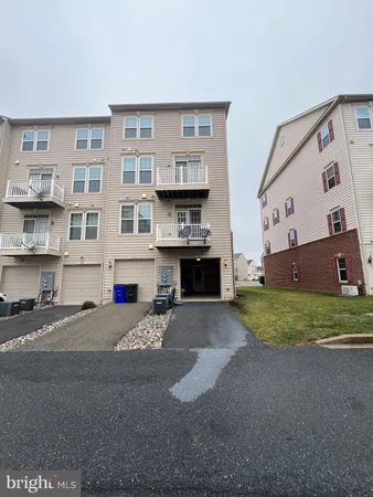 $2,800 | 5057 Small Gains Way, Frederick, MD 21703