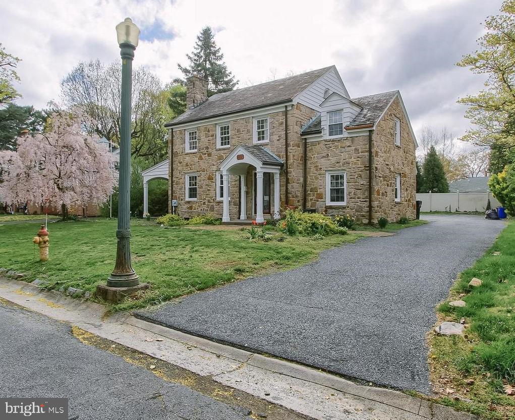 2307 Edgewood Road Harrisburg, PA 17104 - Photo 1 of 1 Gallery Image 1