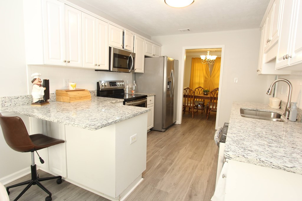 4441 Silverton Road Augusta, GA 30909 - Photo 8 of 20 Kitchen