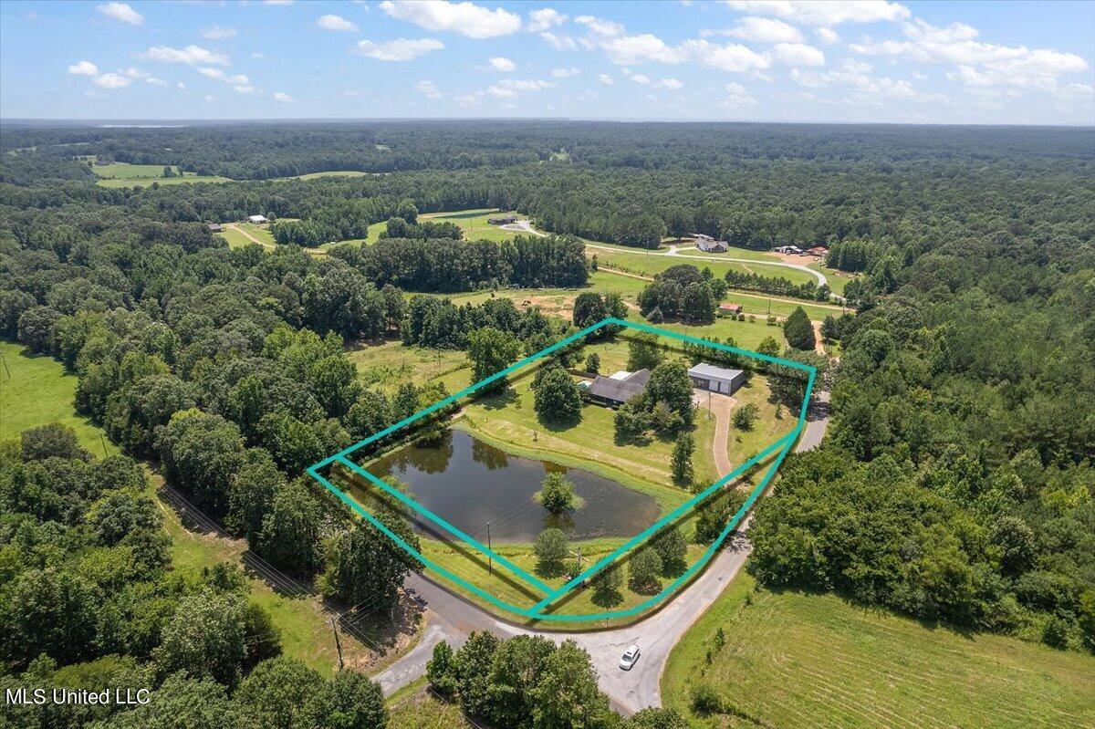 1116 Fowler Road Courtland, MS 38620 - Photo 1 of 56 70-r