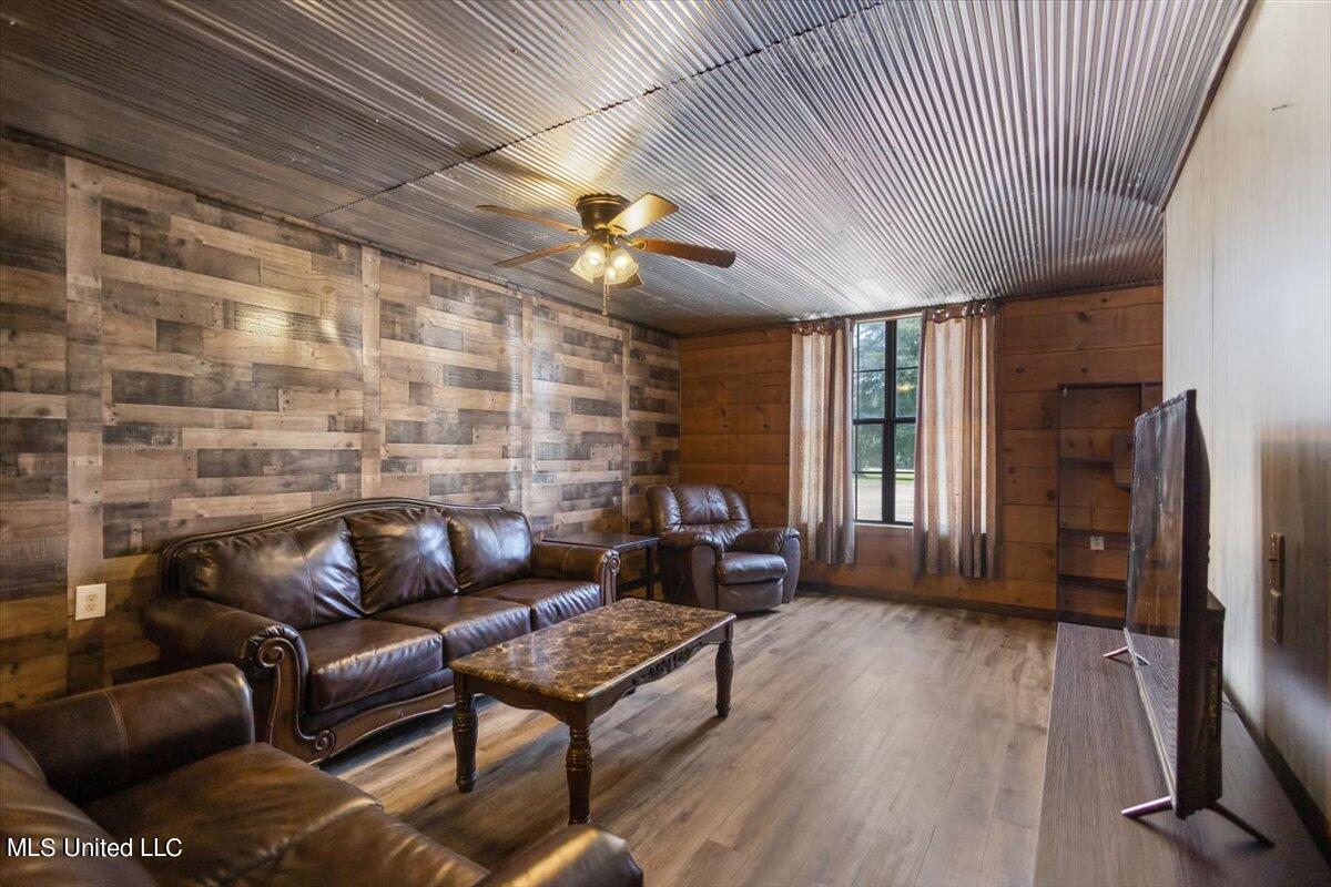 1116 Fowler Road Courtland, MS 38620 - Photo 36 of 56 48-I