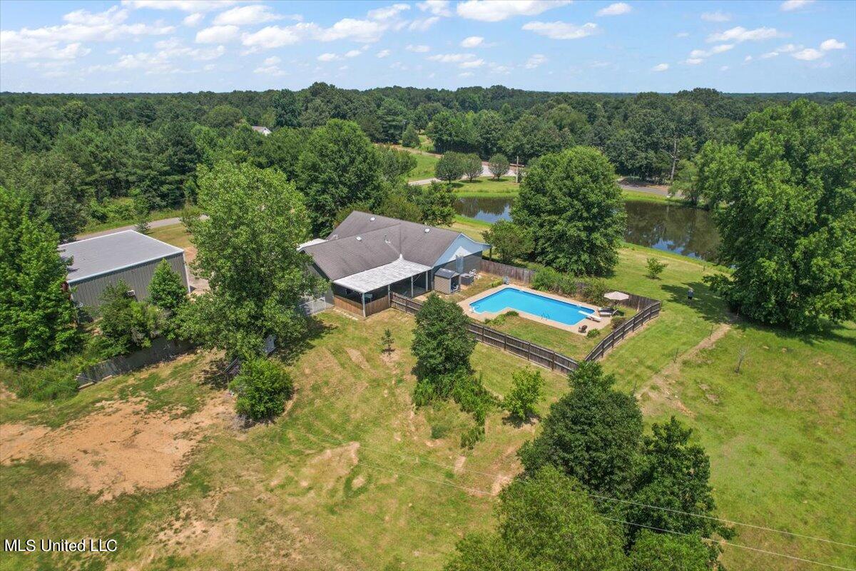 1116 Fowler Road Courtland, MS 38620 - Photo 52 of 56 65-Photo_1080360971_DJI_11_jpg_9847768_0
