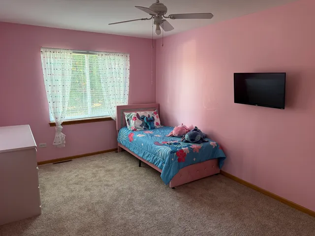 $330,000 | 729 River Edge Circle, Ottawa, IL 61350