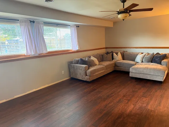 $330,000 | 729 River Edge Circle, Ottawa, IL 61350