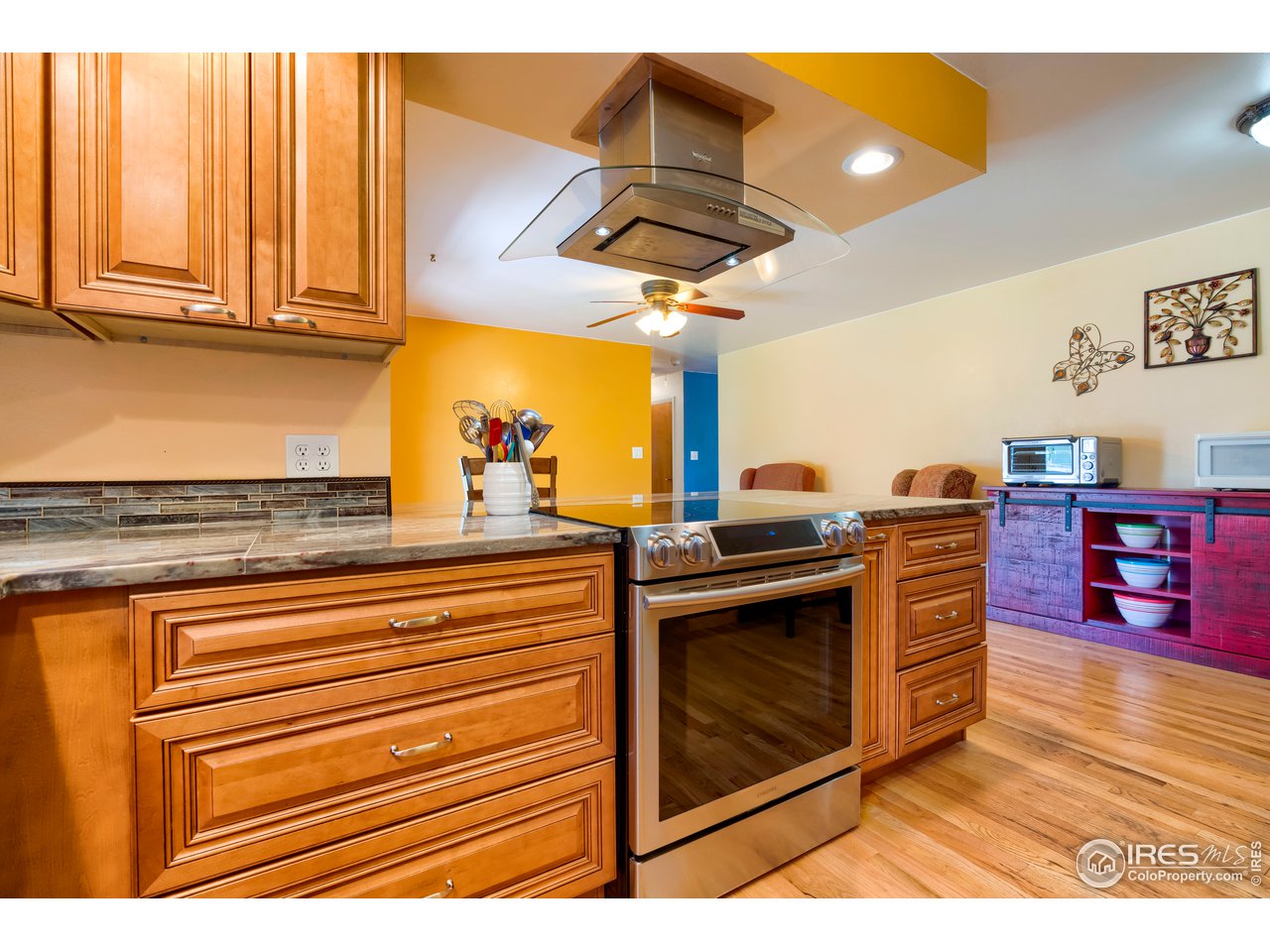 908 Rocky Road Fort Collins, CO 80521 - Photo 15 of 40 Kitchen