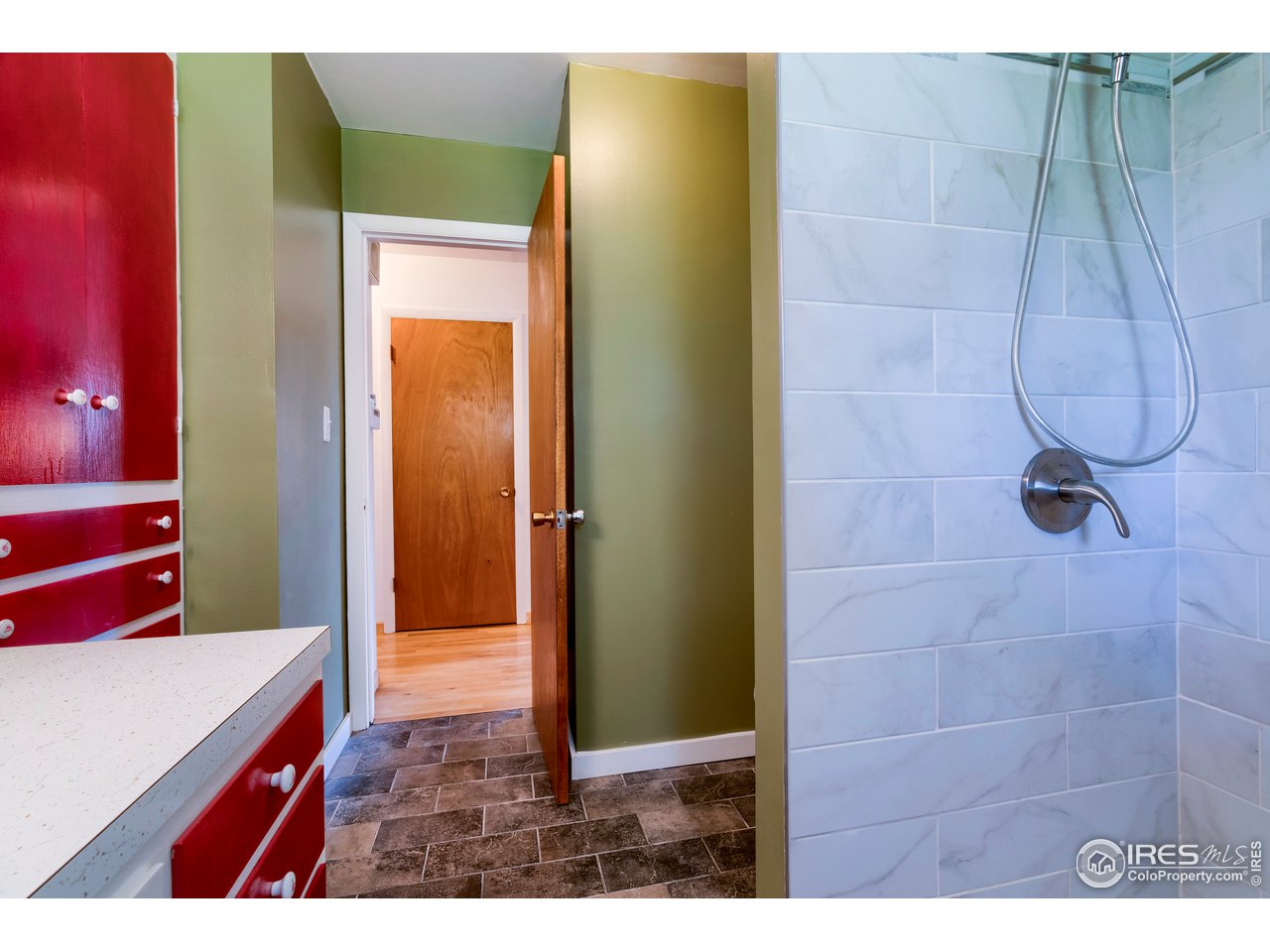 908 Rocky Road Fort Collins, CO 80521 - Photo 31 of 40 Bathroom 2