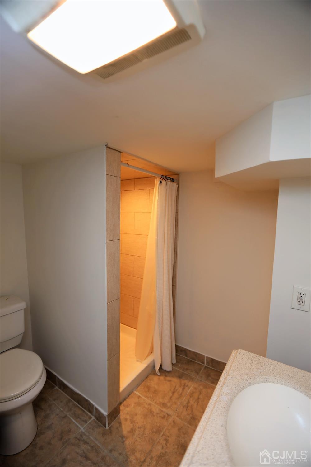 51 Florida Grove Road Keasbey, NJ 08832 - Photo 16 of 26 Gallery Image 16