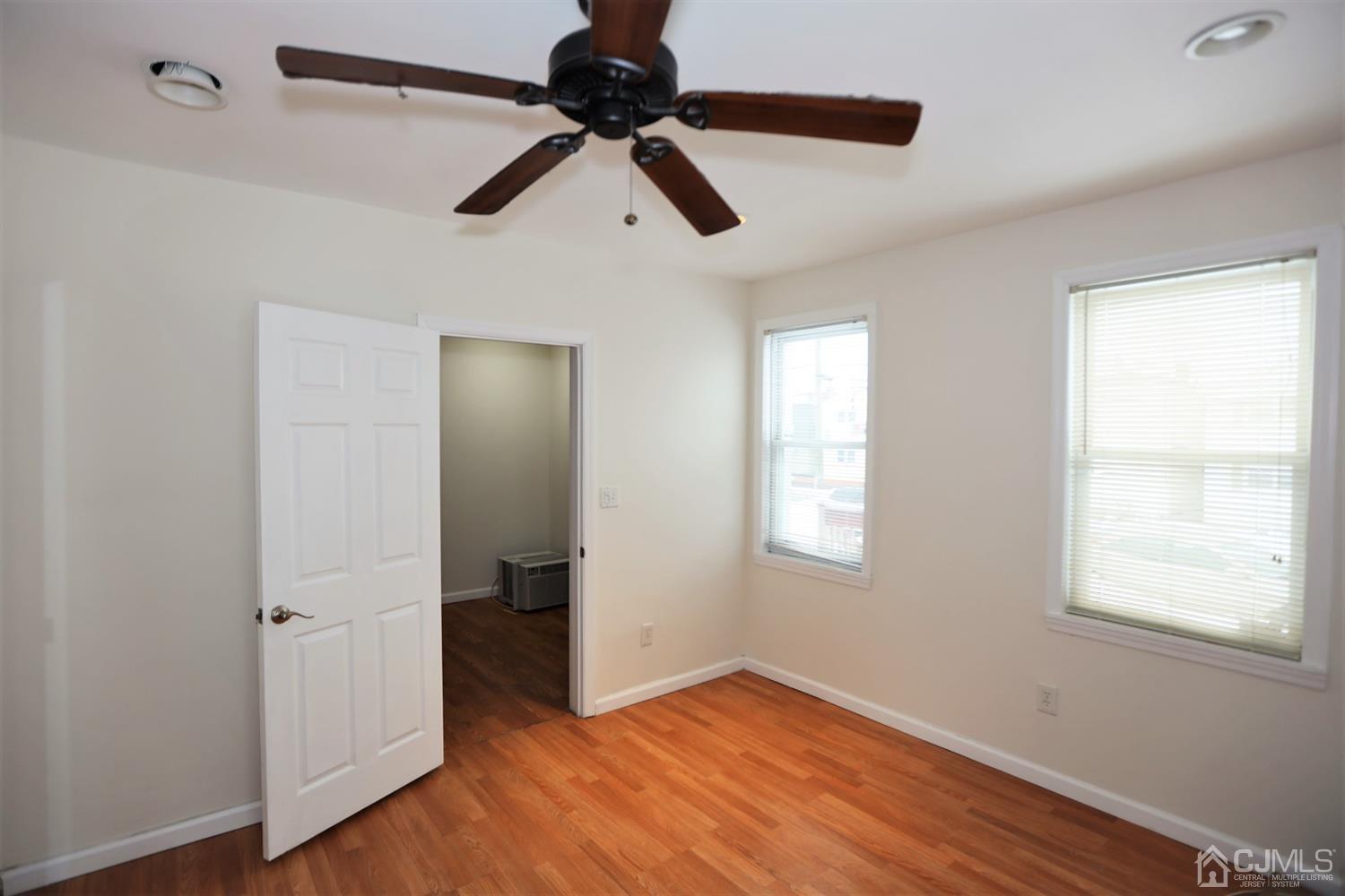 51 Florida Grove Road Keasbey, NJ 08832 - Photo 6 of 26 Gallery Image 6