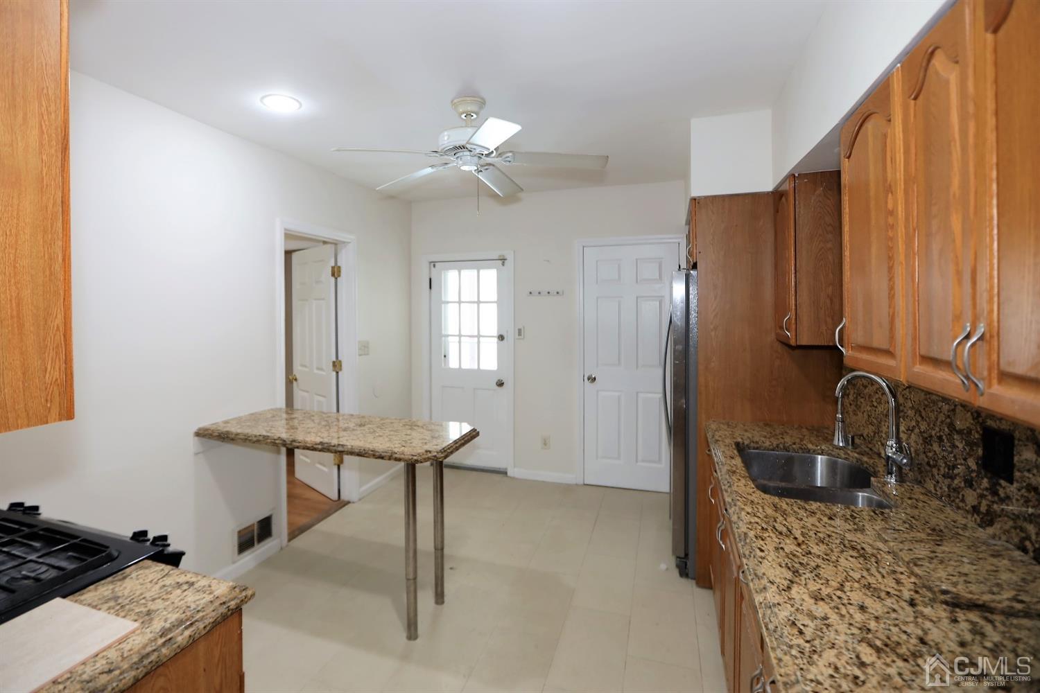 51 Florida Grove Road Keasbey, NJ 08832 - Photo 8 of 26 Gallery Image 8
