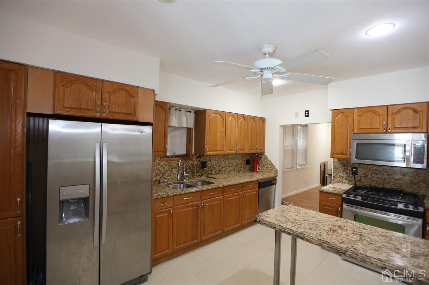 51 Florida Grove Road Keasbey, NJ 08832 - Photo 9 of 26 Gallery Image 9