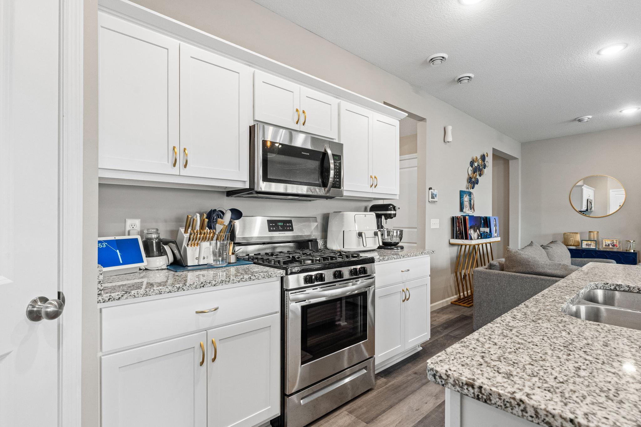 6884 101st Street South Cottage Grove, MN 55016 - Photo 9 of 29