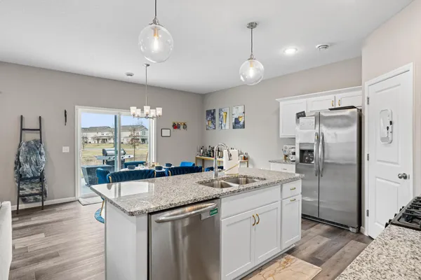 $401,000 | 6884 101st Street South, Cottage Grove, MN 55016