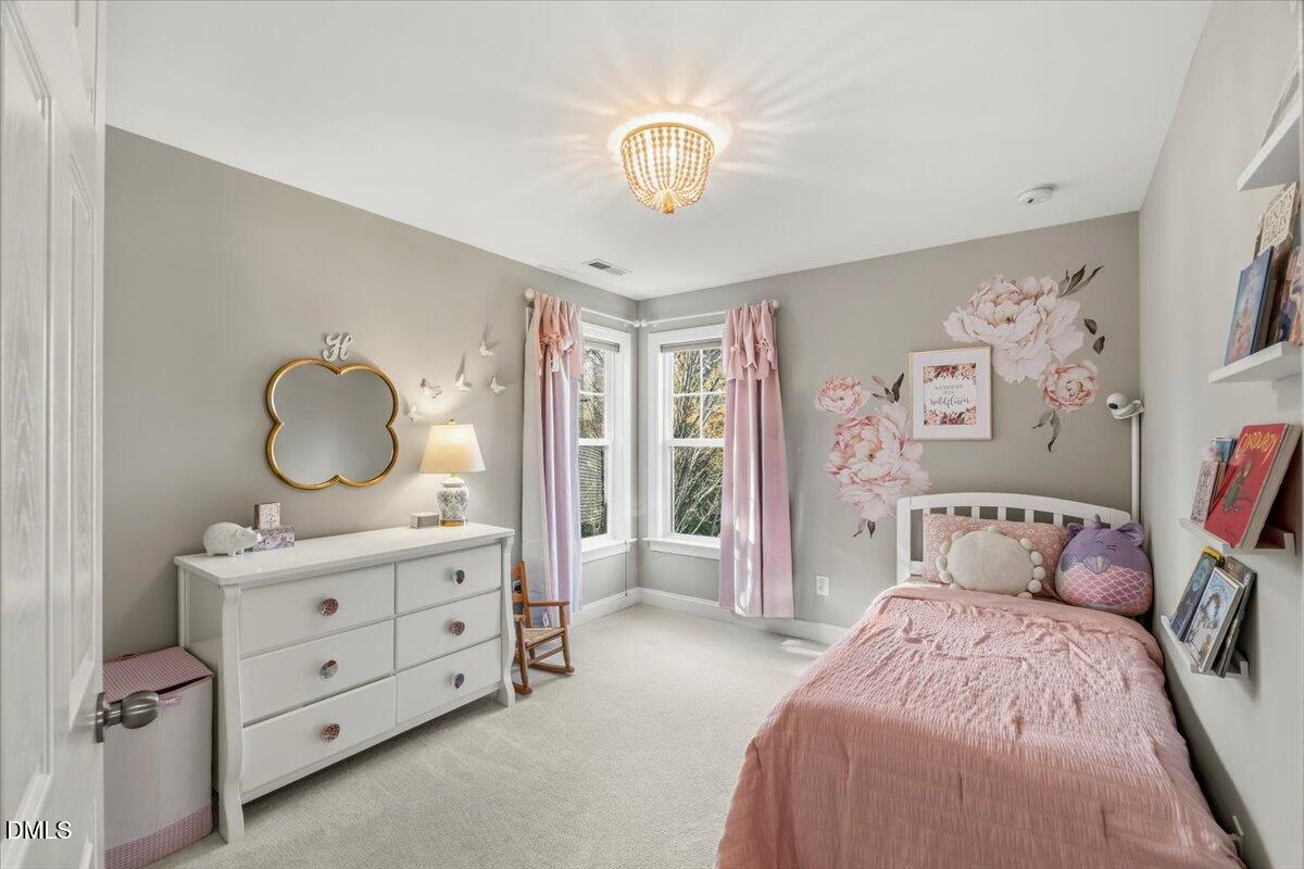 924 Pirouette Court Raleigh, NC 27606 - Photo 13 of 15 42-P1116668