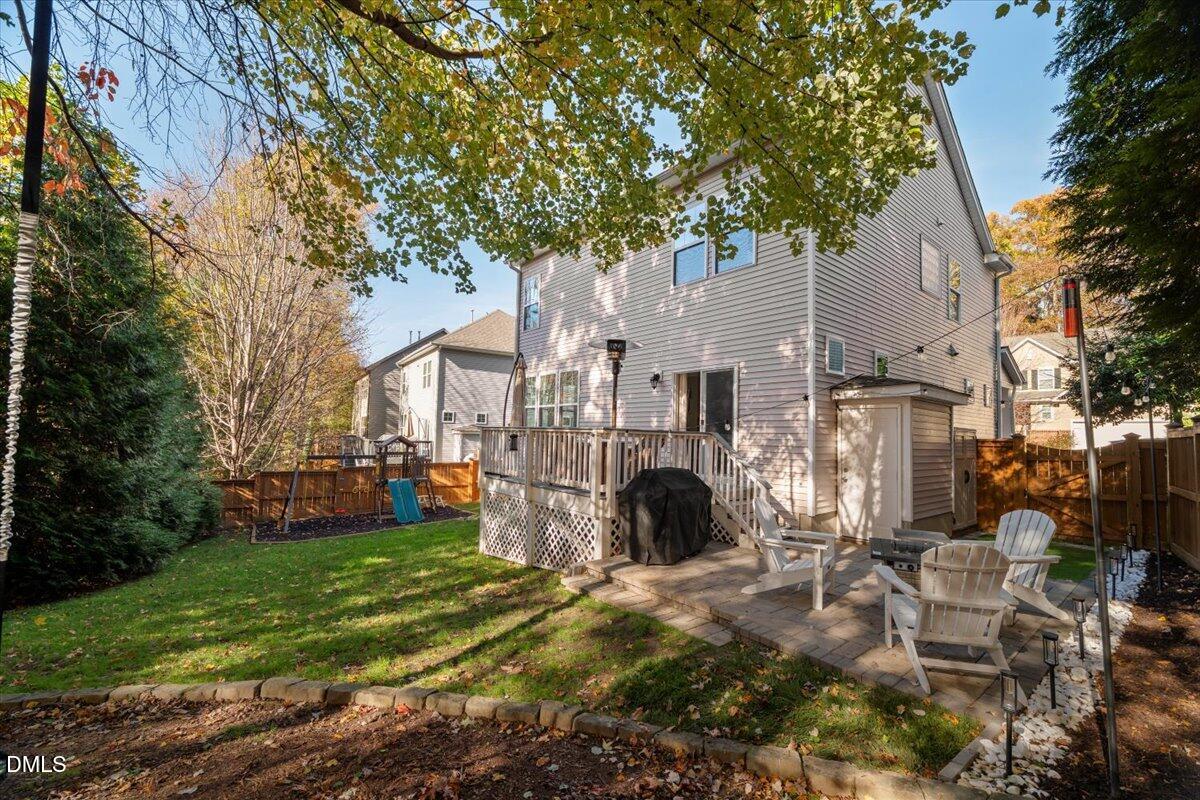 924 Pirouette Court Raleigh, NC 27606 - Photo 10 of 15 31-P1116617