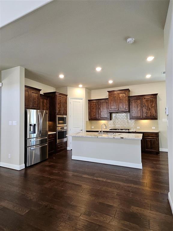 7378 Joshua Road Frisco, TX 75033 - Photo 4 of 25