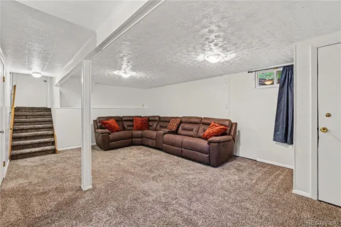 $575,000 | 2986 South Whiting Way, Denver, CO 80231