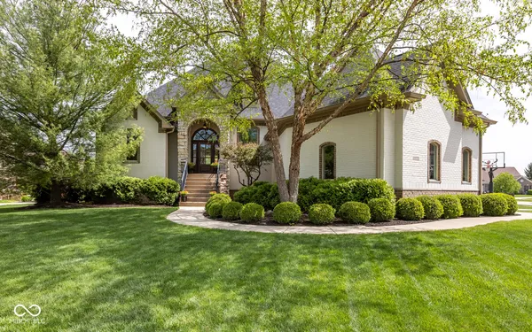 $1,198,000 | 13722 Diving Hawk Crossing, Fishers, IN 46055