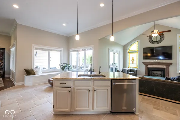 $1,198,000 | 13722 Diving Hawk Crossing, Fishers, IN 46055