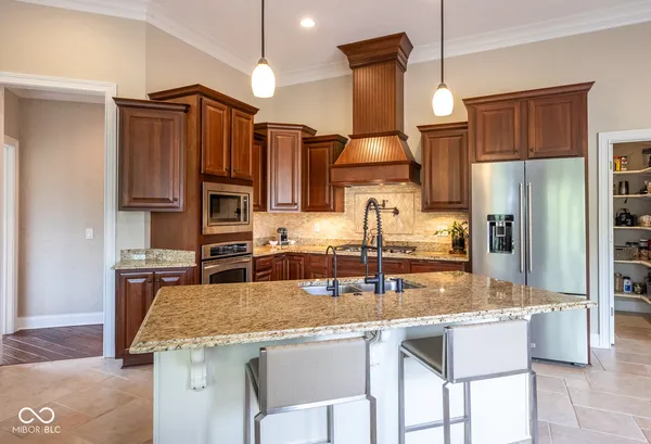 $1,198,000 | 13722 Diving Hawk Crossing, Fishers, IN 46055