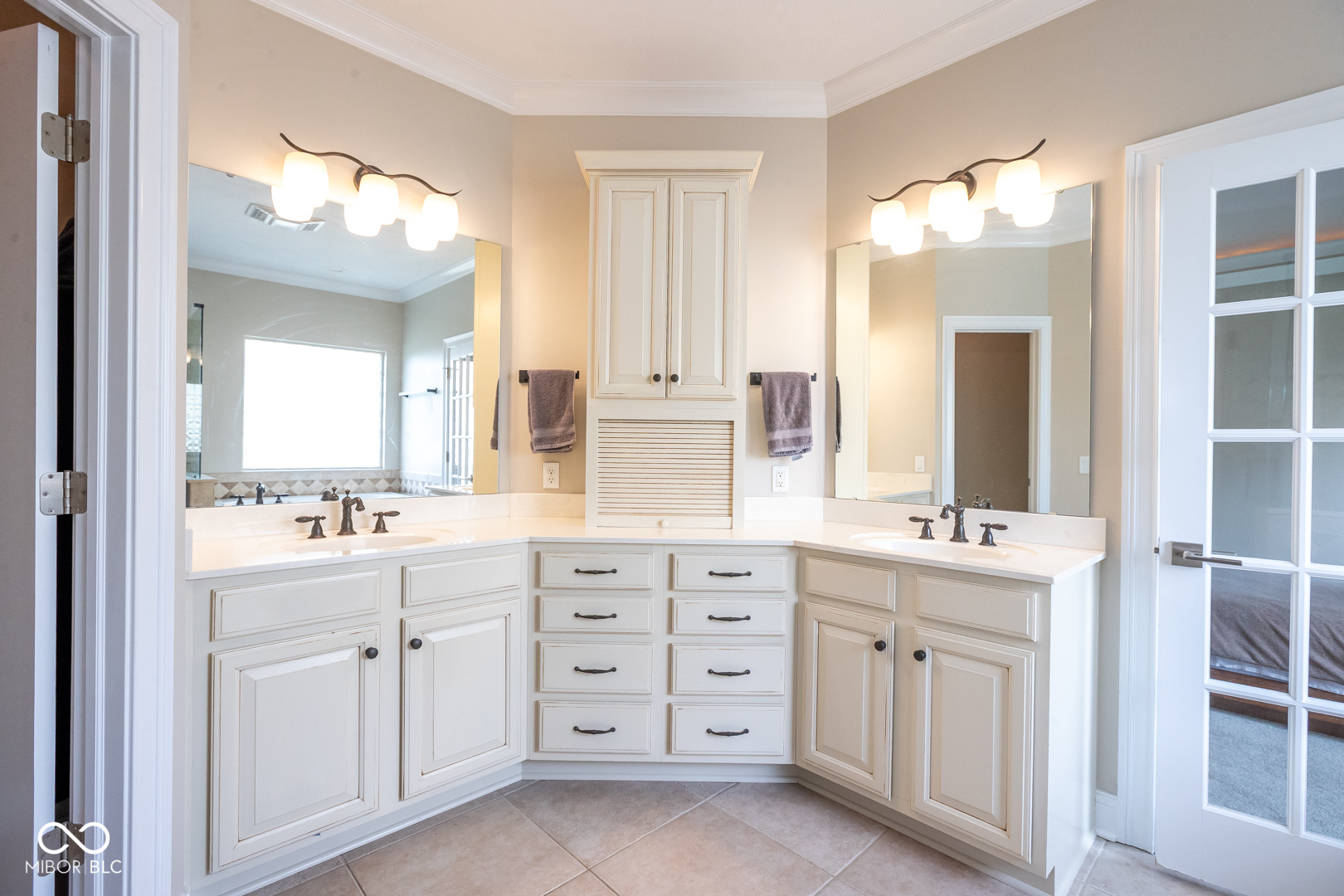 13722 Diving Hawk Crossing Fishers, IN 46055 - Photo 25 of 85