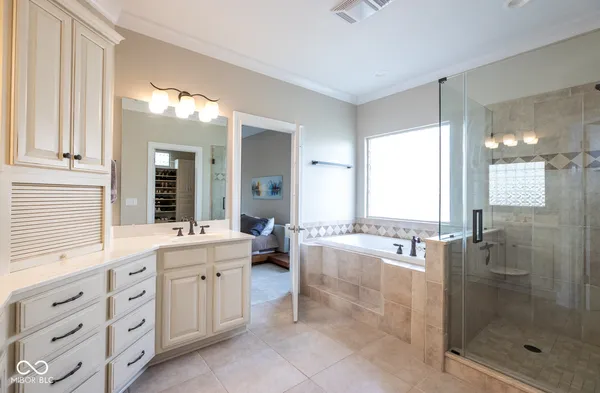 $1,198,000 | 13722 Diving Hawk Crossing, Fishers, IN 46055