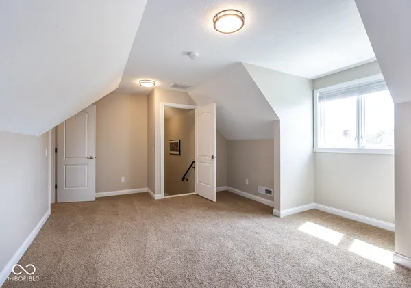 $1,198,000 | 13722 Diving Hawk Crossing, Fishers, IN 46055