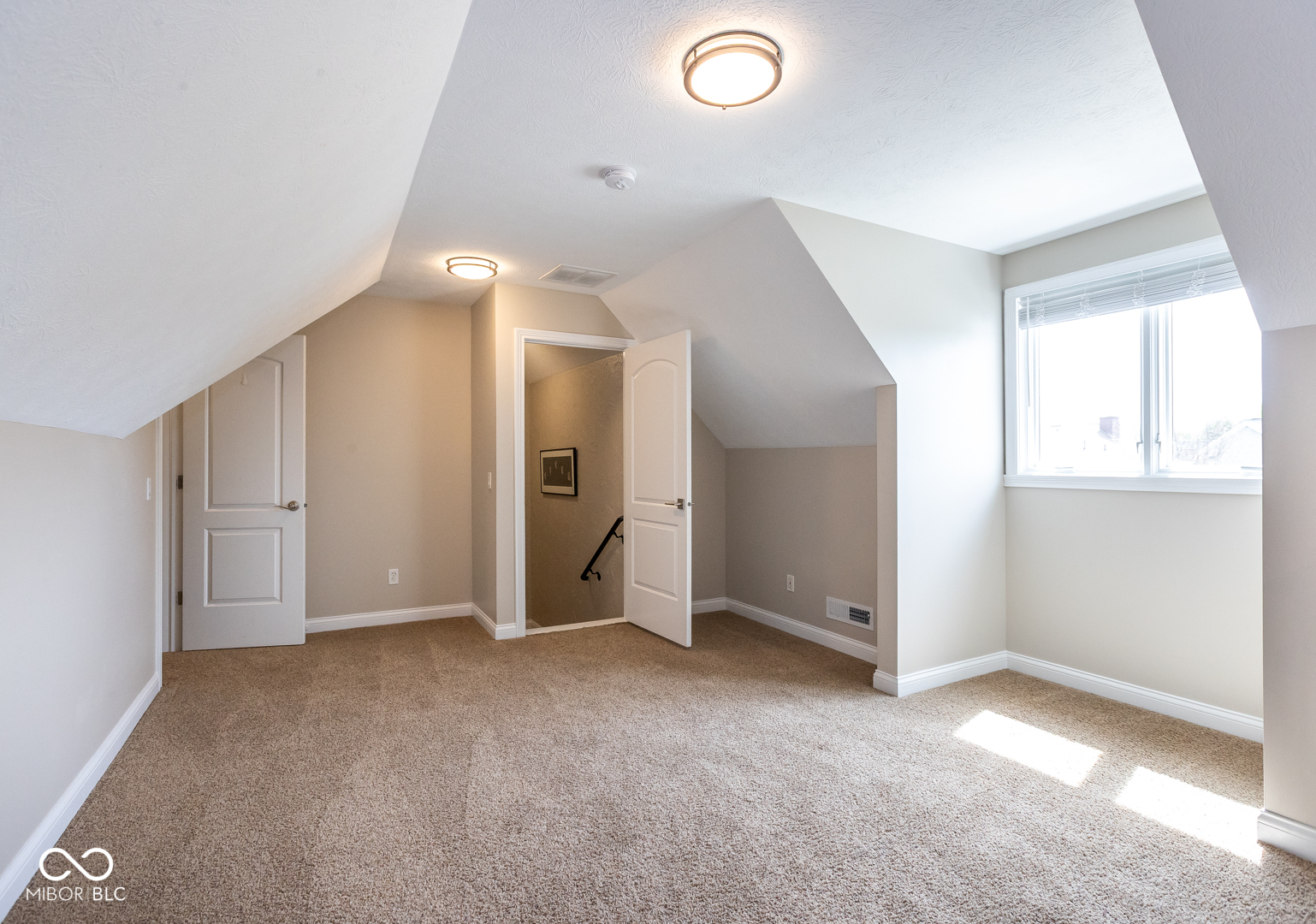 13722 Diving Hawk Crossing Fishers, IN 46055 - Photo 42 of 85