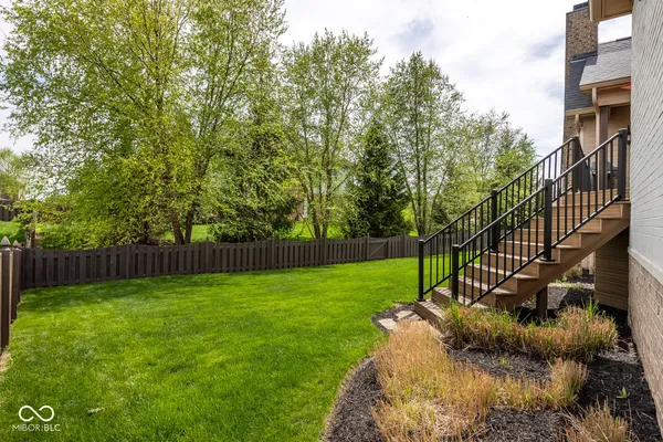 $1,198,000 | 13722 Diving Hawk Crossing, Fishers, IN 46055