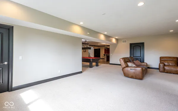 $1,198,000 | 13722 Diving Hawk Crossing, Fishers, IN 46055