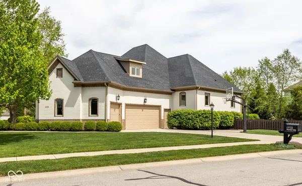 $1,198,000 | 13722 Diving Hawk Crossing, Fishers, IN 46055