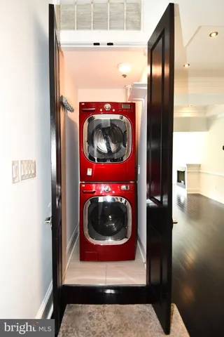 $1,050,000 | 719 12th Street Southeast, Unit 3, Washington, DC 20003