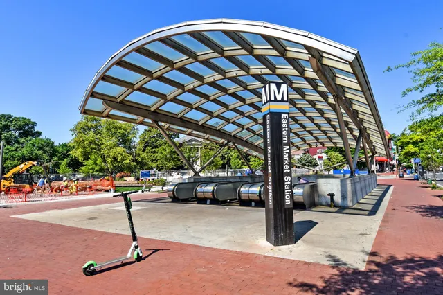 $1,050,000 | 719 12th Street Southeast, Unit 3, Washington, DC 20003