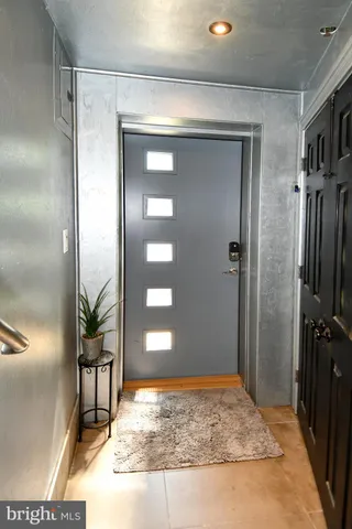 $1,050,000 | 719 12th Street Southeast, Unit 3, Washington, DC 20003