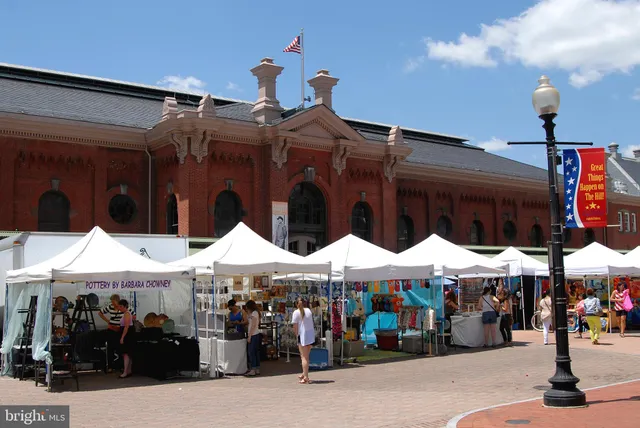 $1,050,000 | 719 12th Street Southeast, Unit 3, Washington, DC 20003