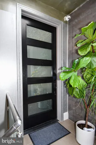 $1,050,000 | 719 12th Street Southeast, Unit 3, Washington, DC 20003