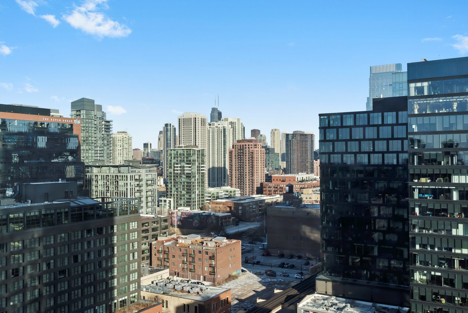 164 North Peoria Street, Unit 1705 Chicago, IL 60607 - Photo 9 of 33 a picture of city view