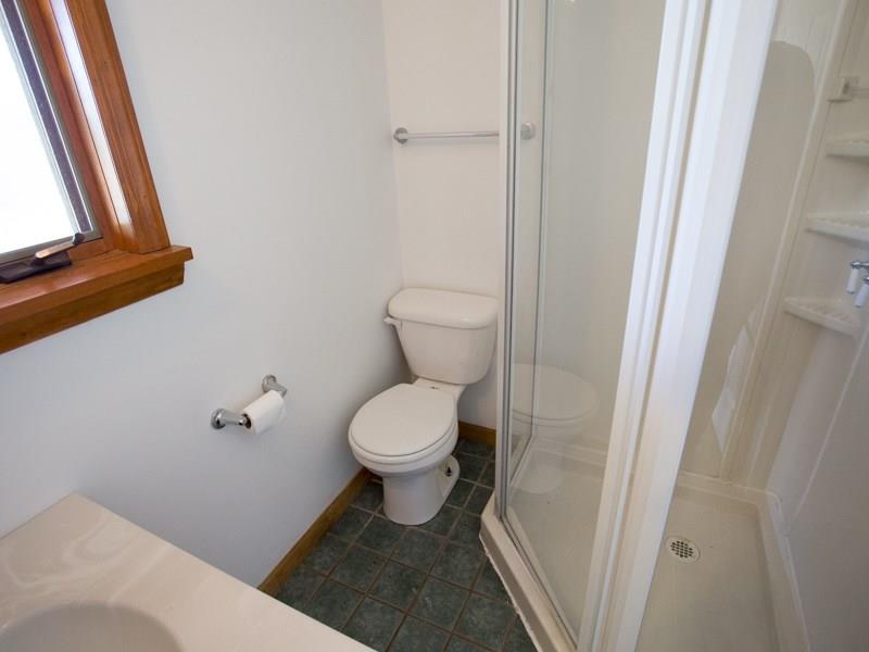 765 Greenlee Road Whitehall, PA 15227 - Photo 15 of 25 Gallery Image 15