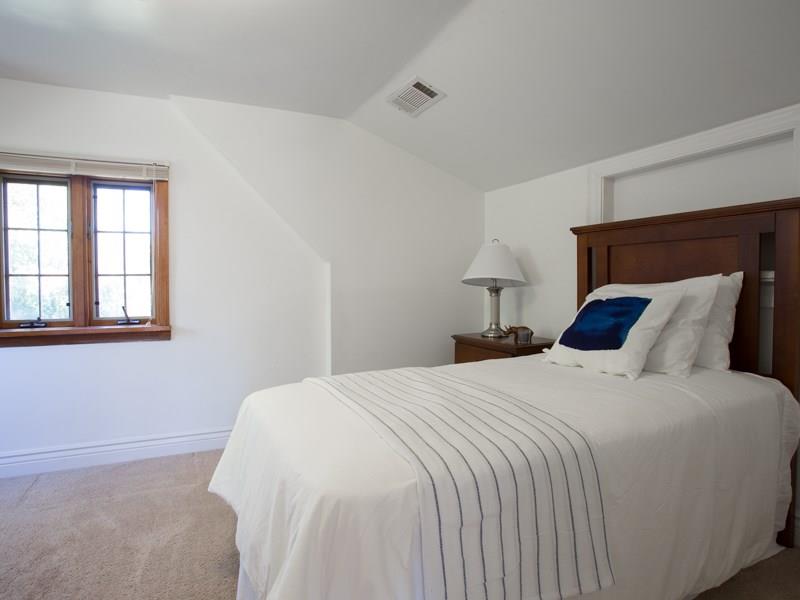 765 Greenlee Road Whitehall, PA 15227 - Photo 17 of 25 Gallery Image 17